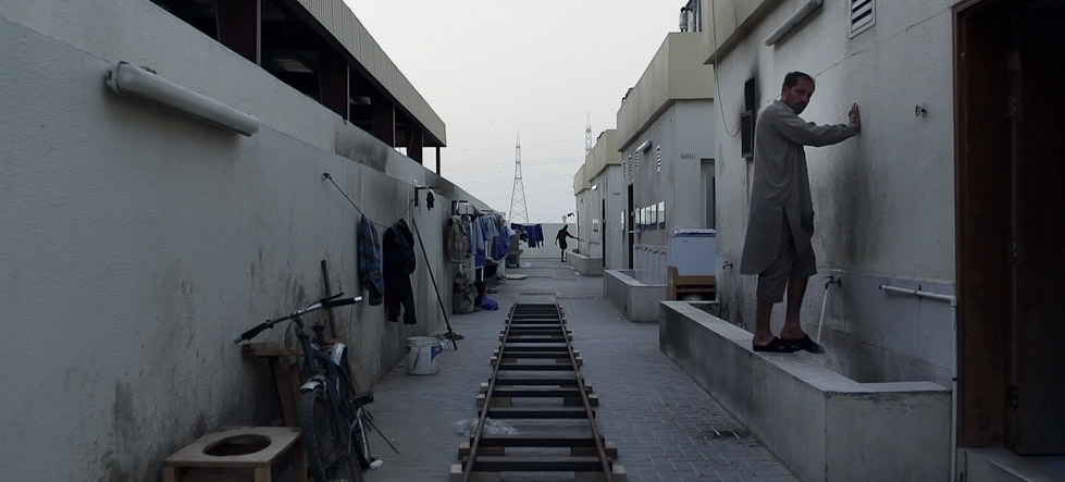 MO_DAYS_still_016-LR